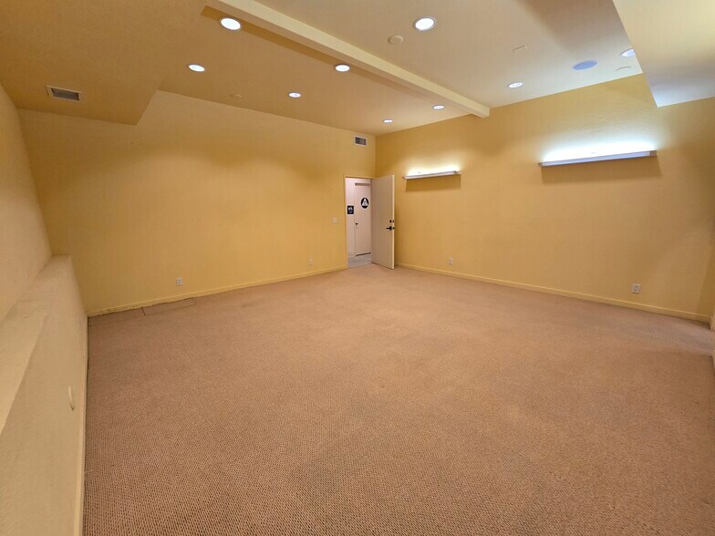 More Photos Of 110-114 Washington Ave, Richmond Office For Lease