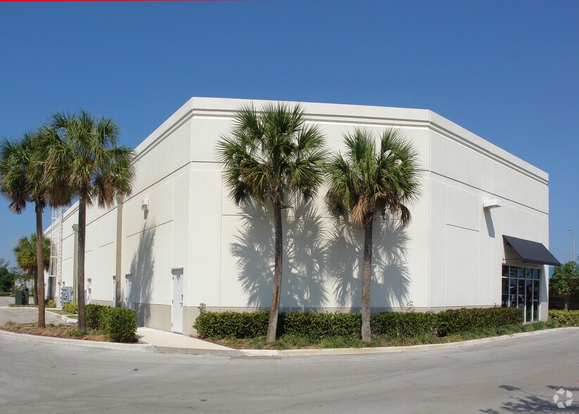 More Photos Of 2400 W Sample Rd, Pompano Beach Storefront Retail Office For Sale