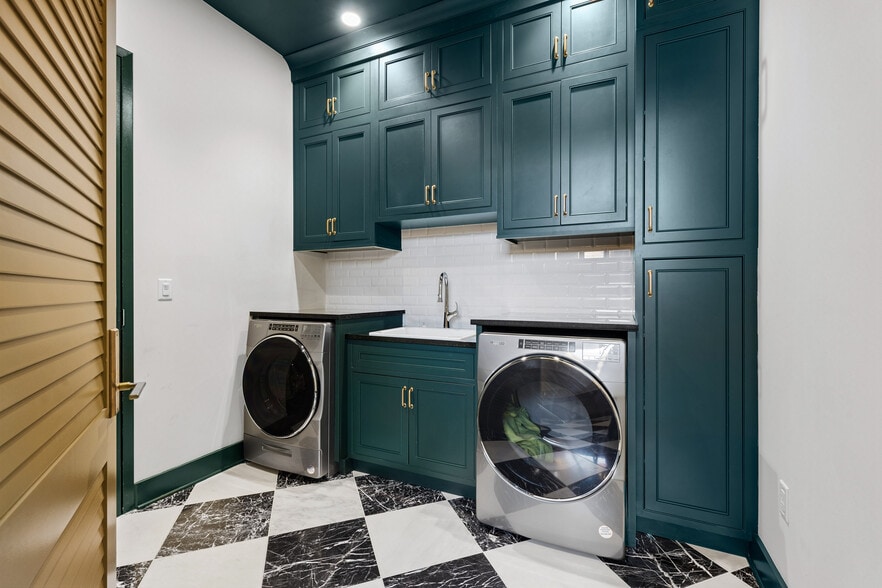 More Photos Of 3095 Soperton Dr, Bluffton Light Distribution For Sale