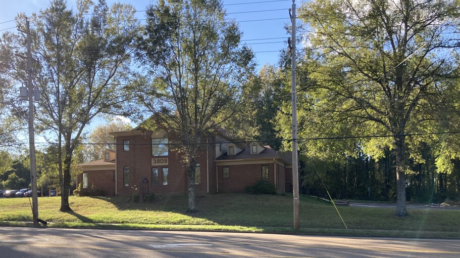 More Photos Of 3809 New Covington Pike, Memphis Medical For Lease