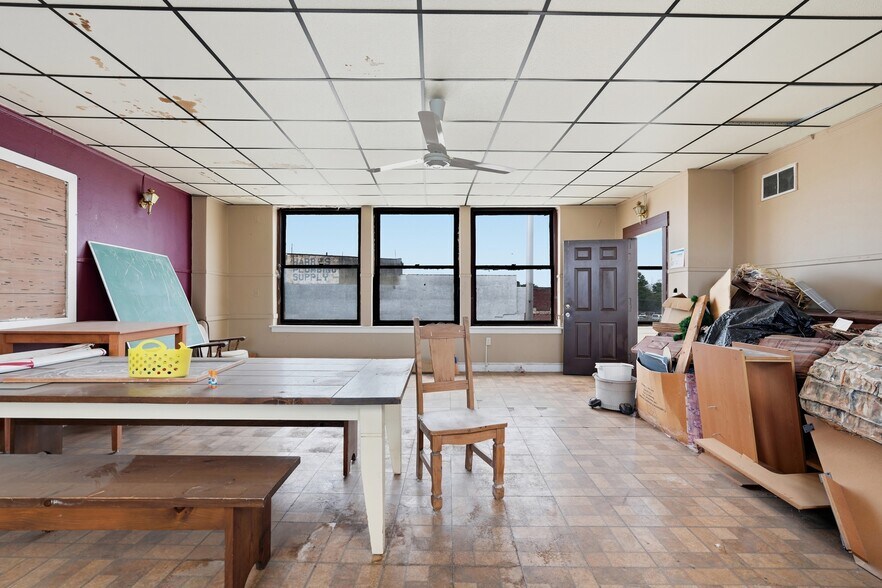 More Photos Of 1142-1148 Broadway, Camden Flex For Sale