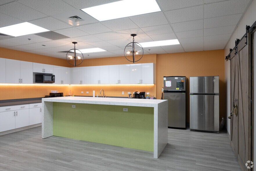 More Photos Of 750 W Hampden Ave, Englewood Office For Lease
