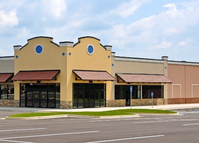 More Photos Of 2410 Cleveland Hwy, Dalton Unknown For Lease