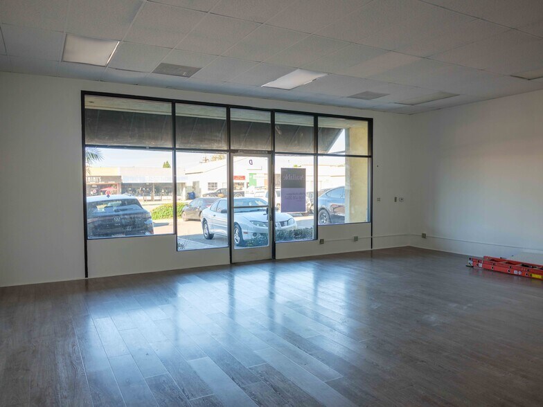 More Photos Of 1830 Redondo Ave, Signal Hill Unknown For Lease