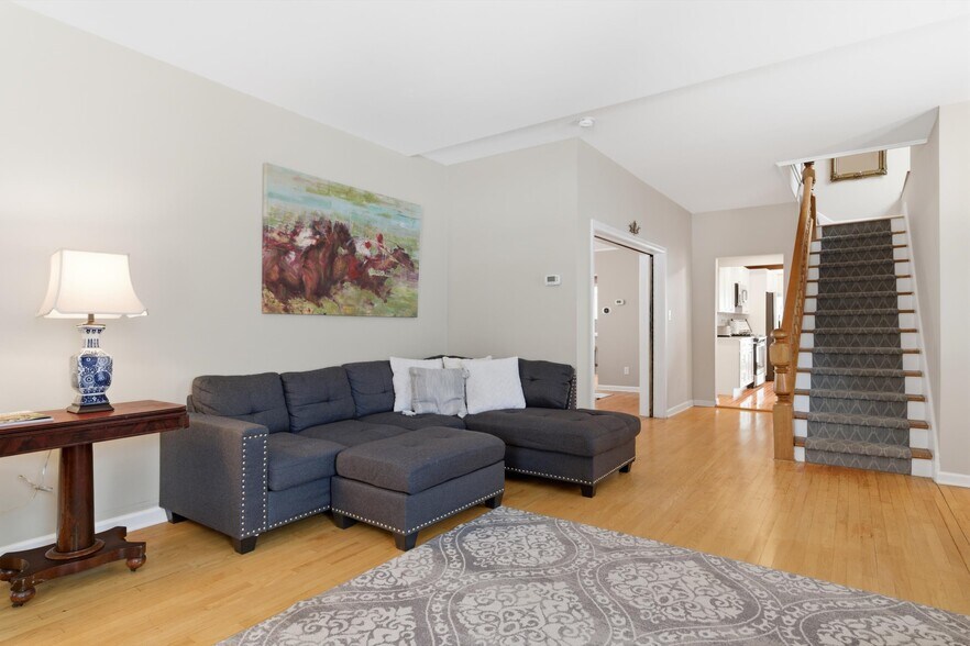 More Photos Of 149 Union Ave, Saratoga Springs Hospitality For Sale