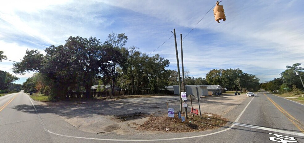 More Photos Of 12701 Saeger rd, Grand Bay Flex For Sale