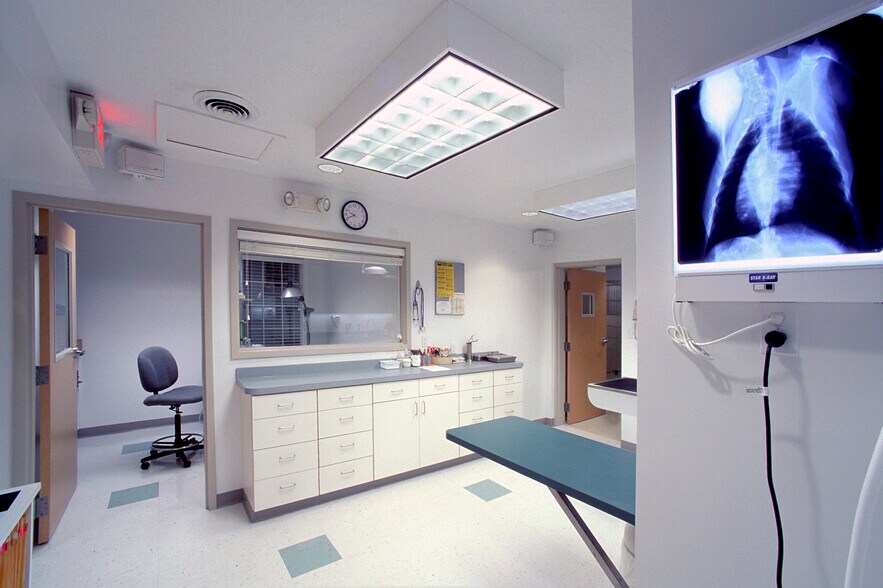 More Photos Of 2257 US Route 22 & 3 Rt, Maineville Veterinarian Kennel For Sale