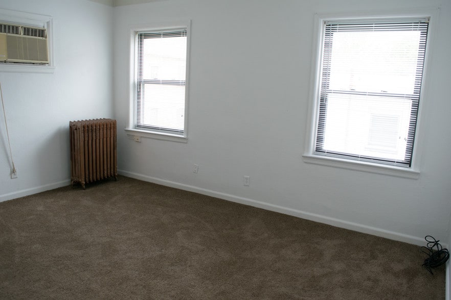 More Photos Of 2574 Monroe St, Toledo Apartments For Sale