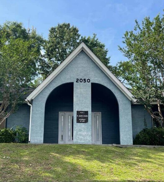 Primary Photo Of 2050 Spaulding Dr, Charleston Medical For Sale