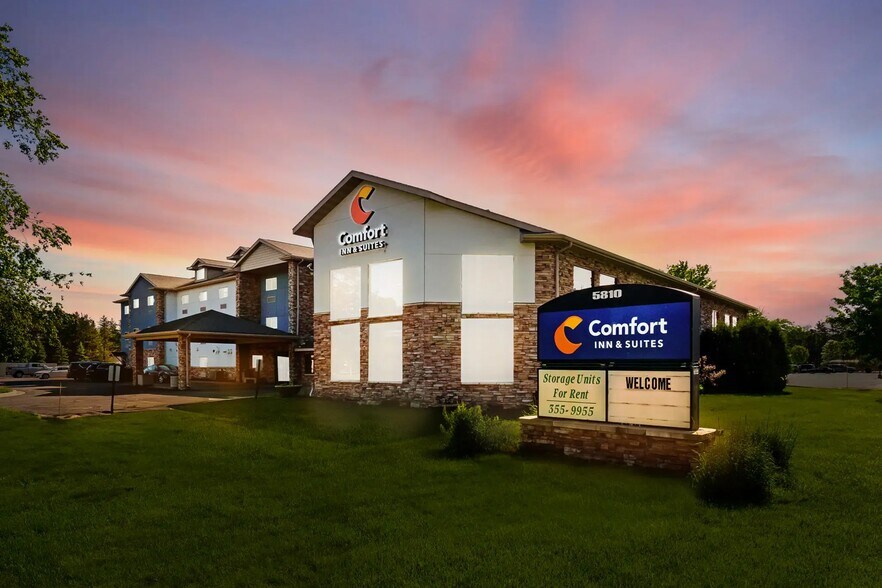 More Photos Of 5810 Schofield Ave, Weston Hotel For Sale