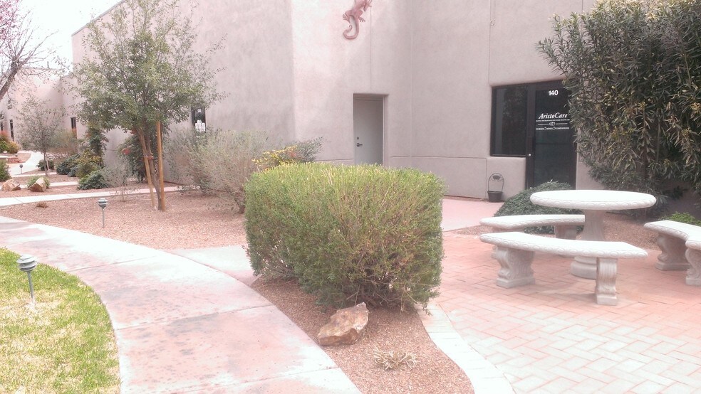 More Photos Of 512 E Whitehouse Canyon Rd, Green Valley Medical For Sale