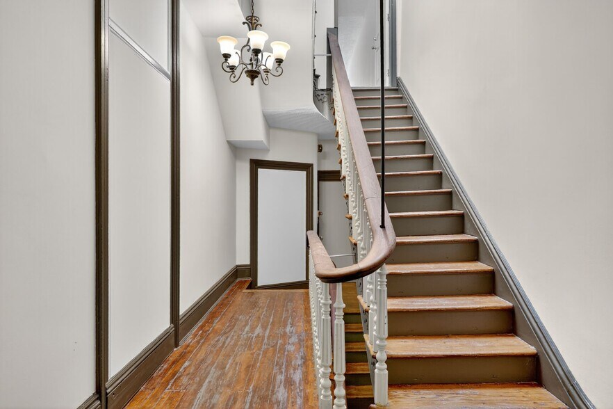 More Photos Of 1404 Madison Ave, Baltimore Apartments For Sale