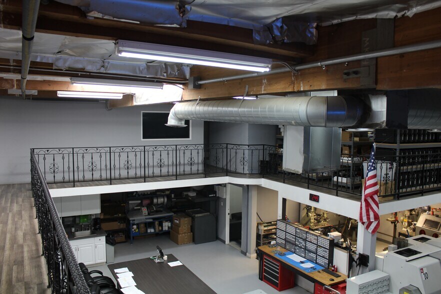 More Photos Of 11693 Sheldon St, Sun Valley Warehouse For Sale