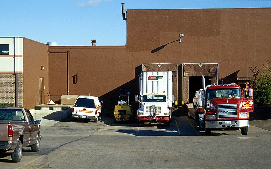 More Photos Of 4665 Interstate Dr, Cincinnati Warehouse For Sale
