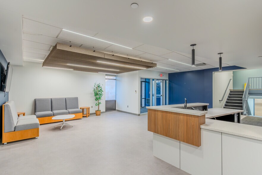 More Photos Of 9001 Torresdale Ave, Philadelphia Warehouse For Lease