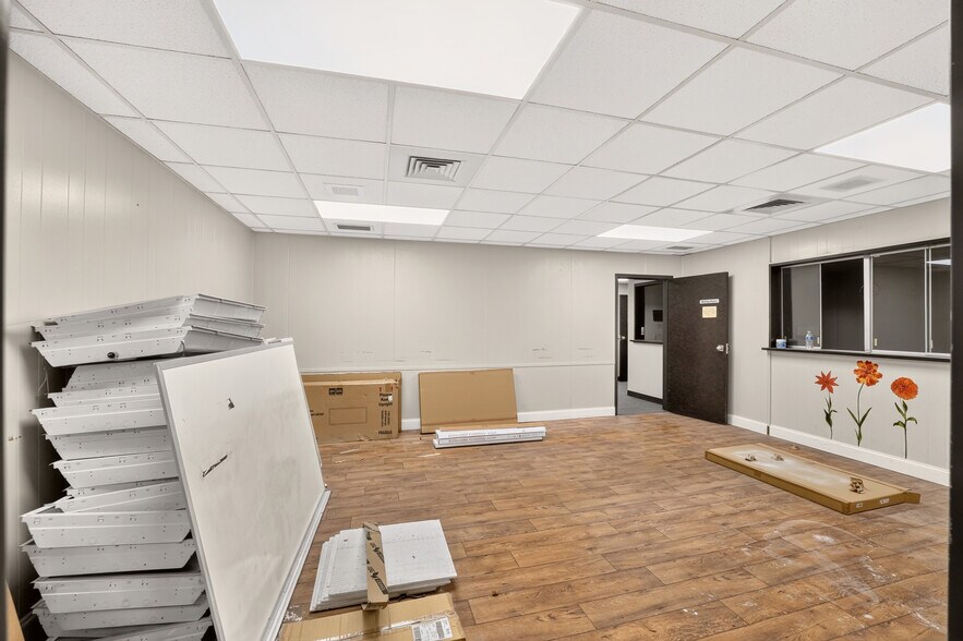 More Photos Of 6717 NW 11th Pl, Gainesville Medical For Lease