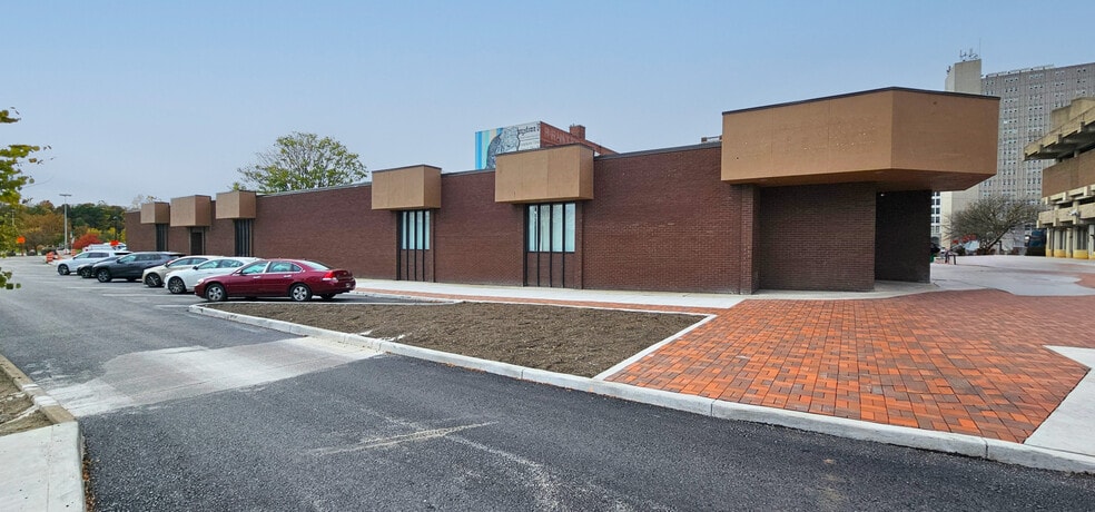 More Photos Of 139 E Boardman St, Youngstown Office For Sale