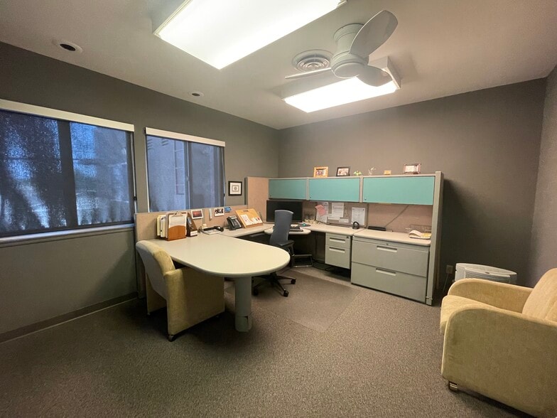 More Photos Of 13822 Beach Blvd, Westminster Office For Sale