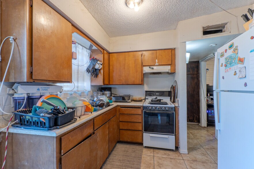 More Photos Of 1150 N April Cir, Mesa Multifamily For Sale