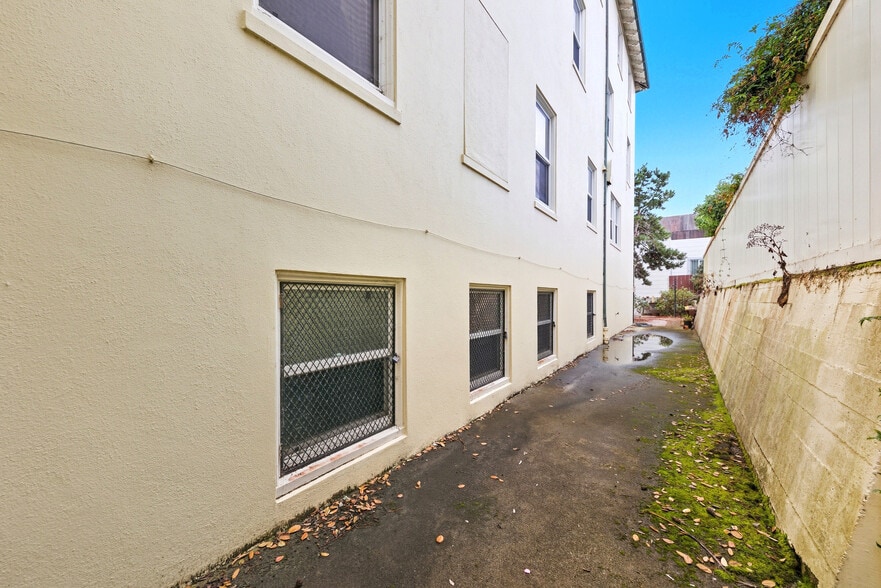 More Photos Of 3900 Balboa St, San Francisco Religious Facility For Sale