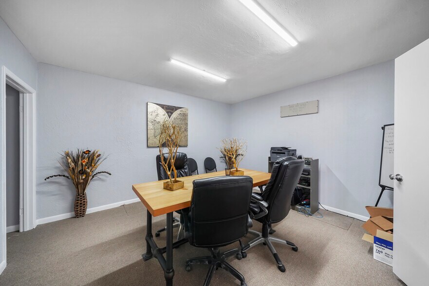 More Photos Of 2815 N Main St, Baytown Office Residential For Sale