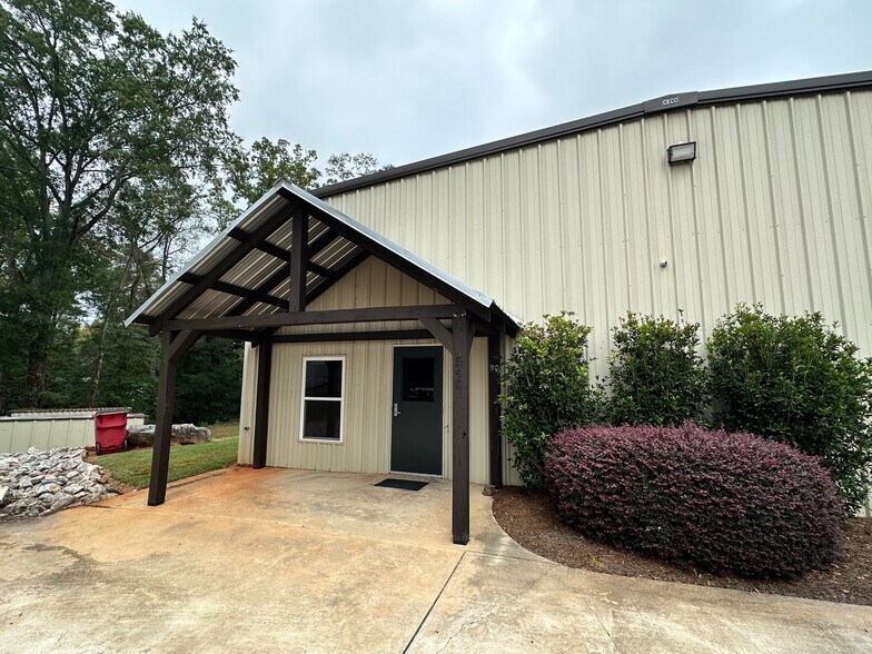 Primary Photo Of 540 Jerry Smith Dr, Watkinsville Warehouse For Lease