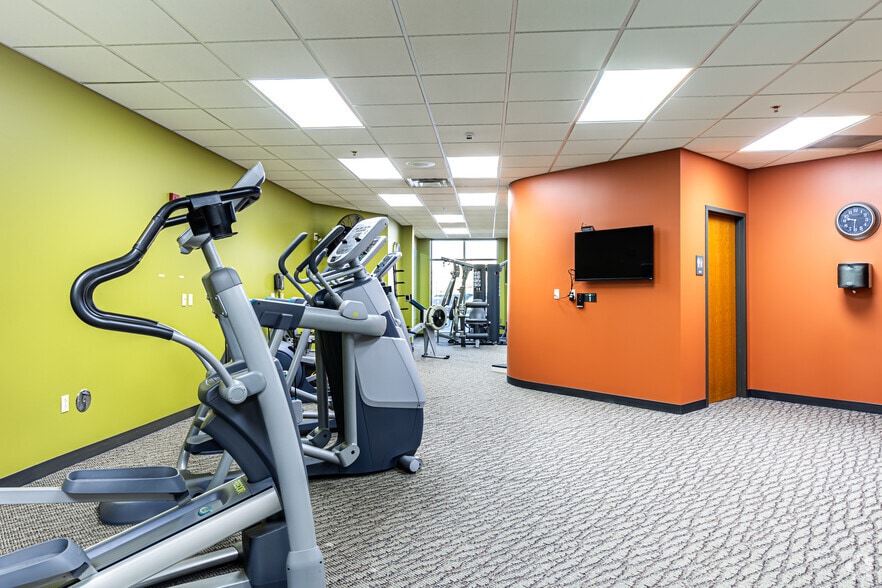 More Photos Of 6700 W 115th St, Overland Park Office For Lease