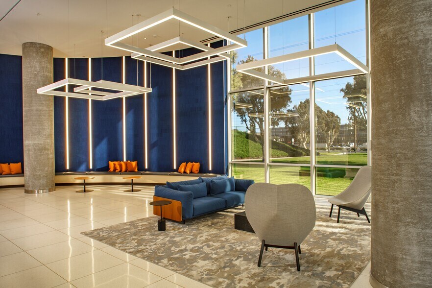 More Photos Of 15000 Aviation Blvd, Hawthorne Office For Lease