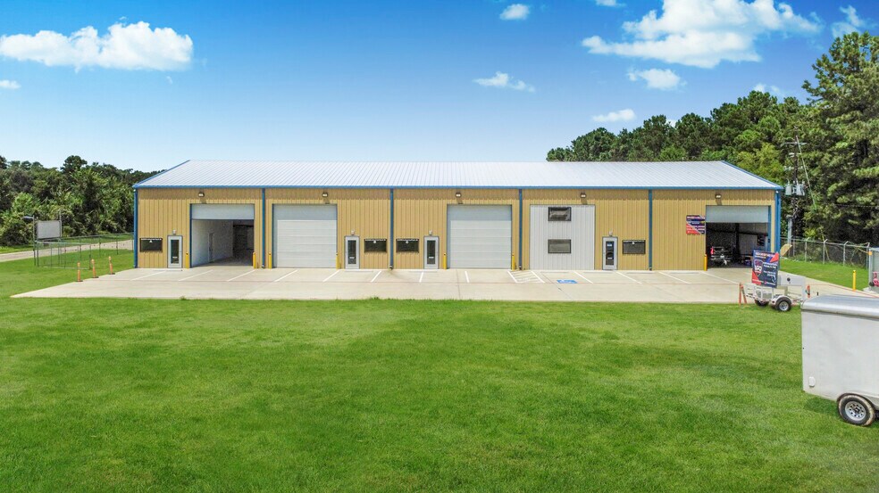 Primary Photo Of 31588 Industrial Park Dr, Pinehurst Warehouse For Lease