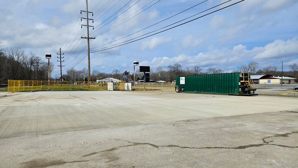 More Photos Of 4969 Waverly Rd, Huntington Convenience Store For Sale