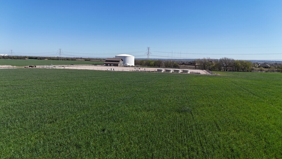 More Photos Of Hwy 360, Grand Prairie Land For Sale