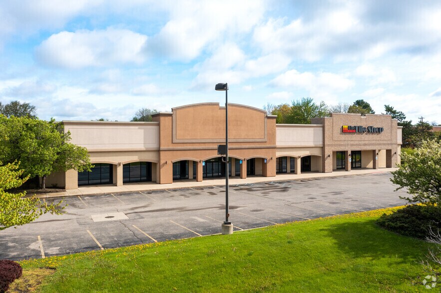 Primary Photo Of 40150-40164 Ford Rd, Canton Township Freestanding For Lease