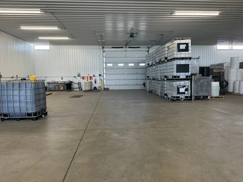 More Photos Of 10919 W Wilmington Rd, Peotone Distribution For Sale