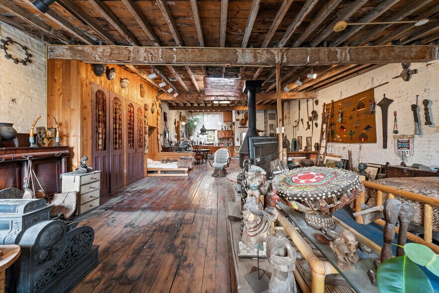 More Photos Of 641 Indiana Ave NW, Washington Storefront Retail Office For Sale