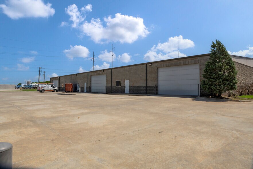 More Photos Of 7308 NW 164th St, Edmond Unknown For Lease