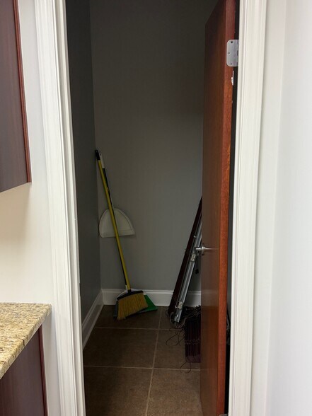 More Photos Of 6065 Parkway North Dr, Cumming Distribution For Sale