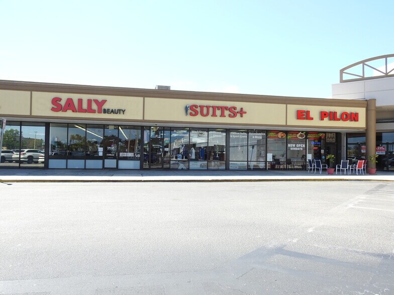 More Photos Of 4606-4666 S Cleveland Ave, Fort Myers Unknown For Lease