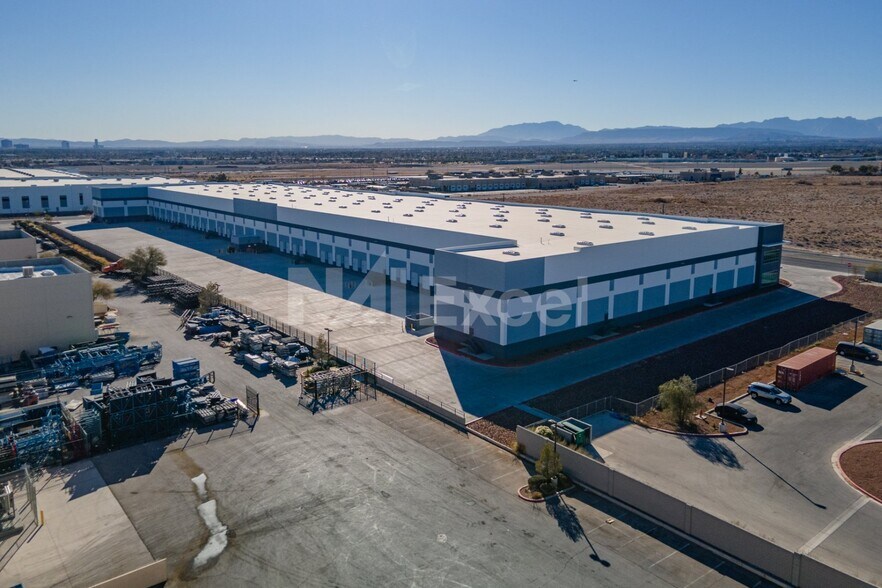 More Photos Of 2880 Simmons St, North Las Vegas Distribution For Lease