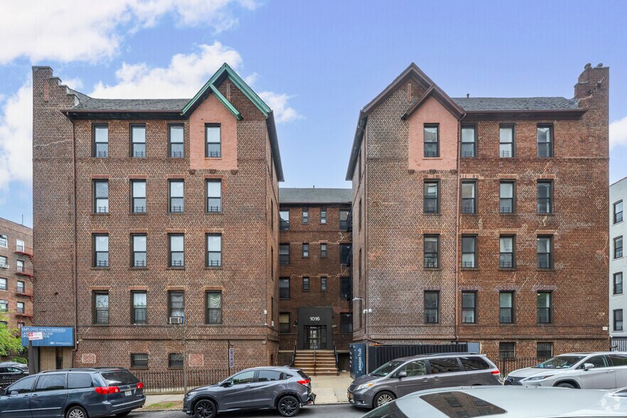 More Photos Of 5008 Fort Hamilton Pky, Brooklyn Apartments For Lease