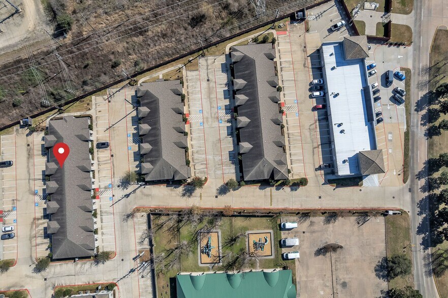 More Photos Of 12262 Queenston Blvd, Houston Unknown For Lease