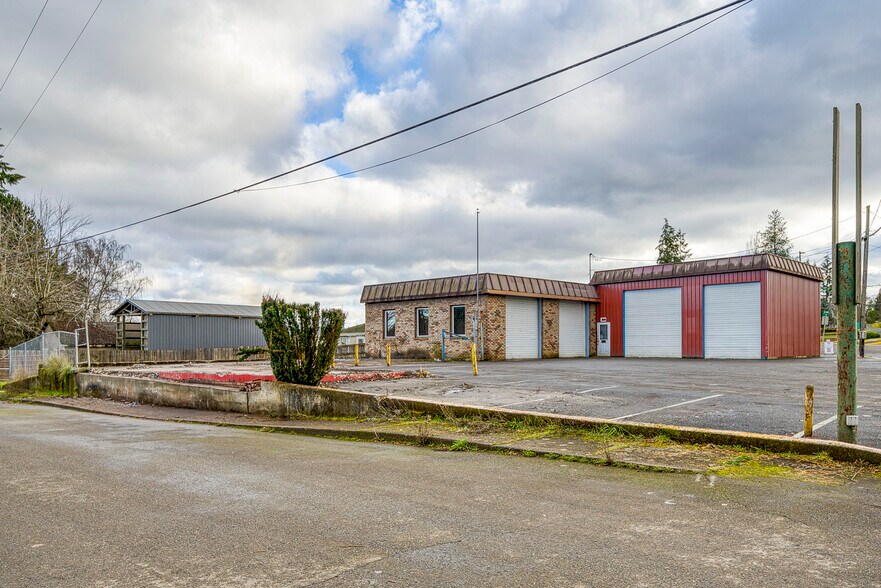 More Photos Of 452 SE Main St, Willamina Auto Repair For Sale