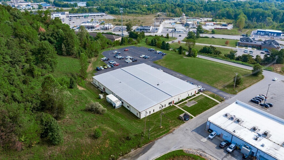 More Photos Of 61501 Southgate Rd, Cambridge Office For Lease