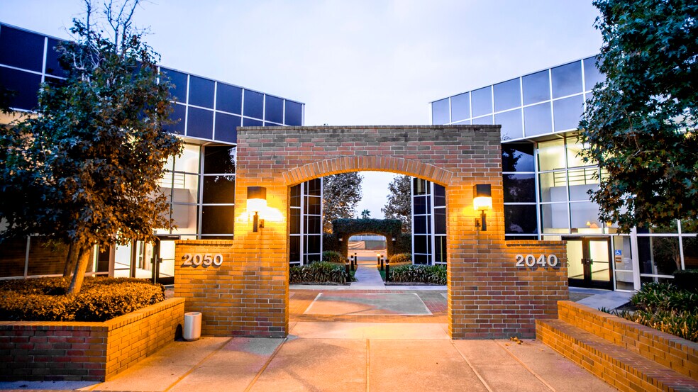 More Photos Of 2040 S Santa Cruz St, Anaheim Office For Lease