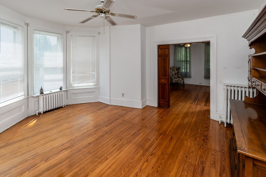 More Photos Of 38 John Ringo Rd, Ringoes Apartments For Sale