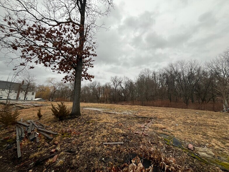 More Photos Of 74 Rumford Ave, Waltham Land For Sale