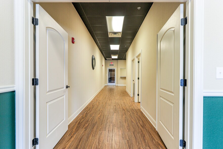 More Photos Of 605 Austin Ave, Waco Storefront Retail Office For Sale