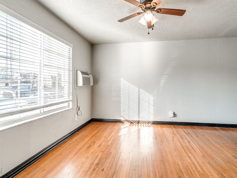 More Photos Of 2037 NW 26th St, Oklahoma City Apartments For Sale