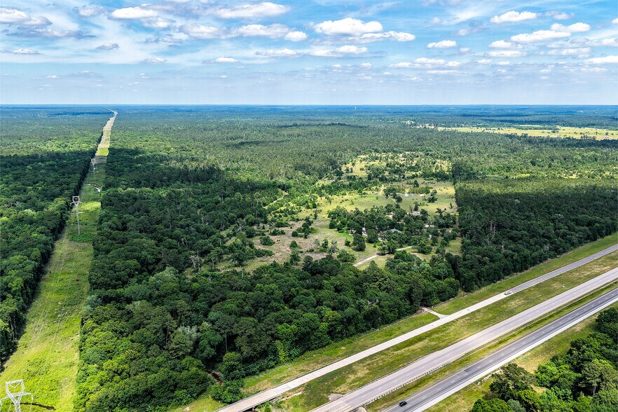 More Photos Of 1726 I-45 North, Huntsville Land For Sale