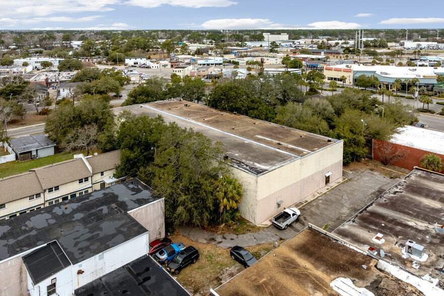 More Photos Of 604 Oak St, Myrtle Beach Warehouse For Sale