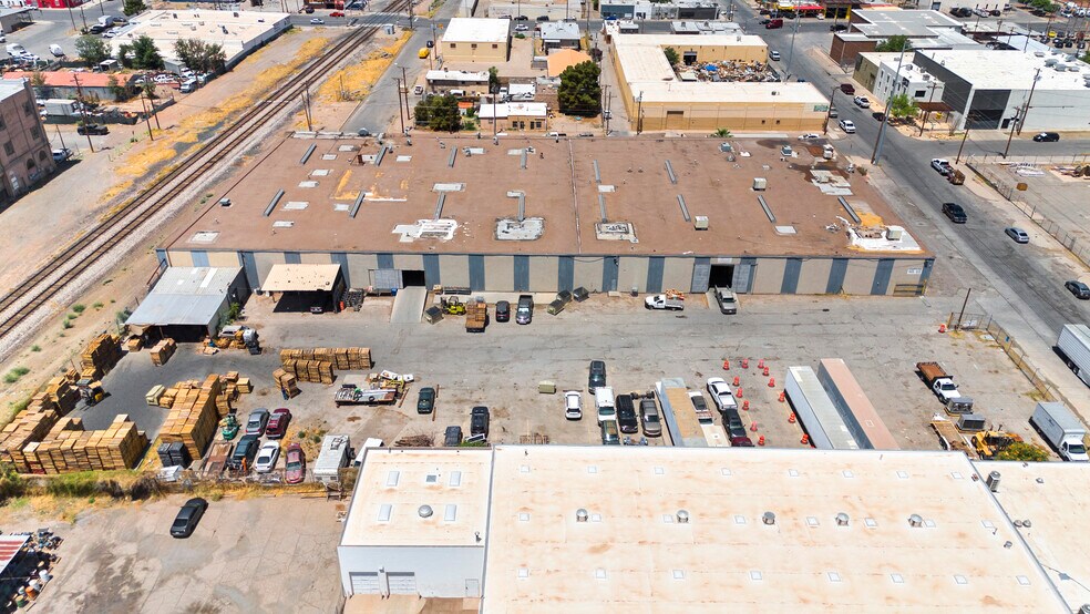 More Photos Of 3700 Durazno Ave, El Paso Light Distribution For Lease